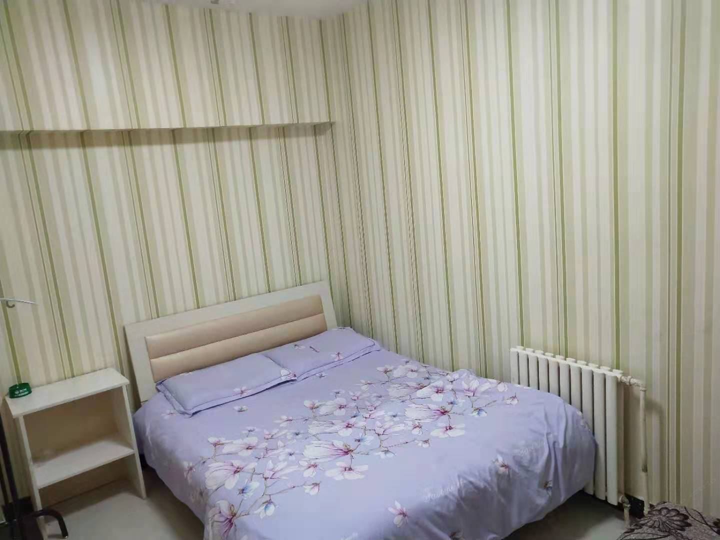 经济大床房(公共卫浴)