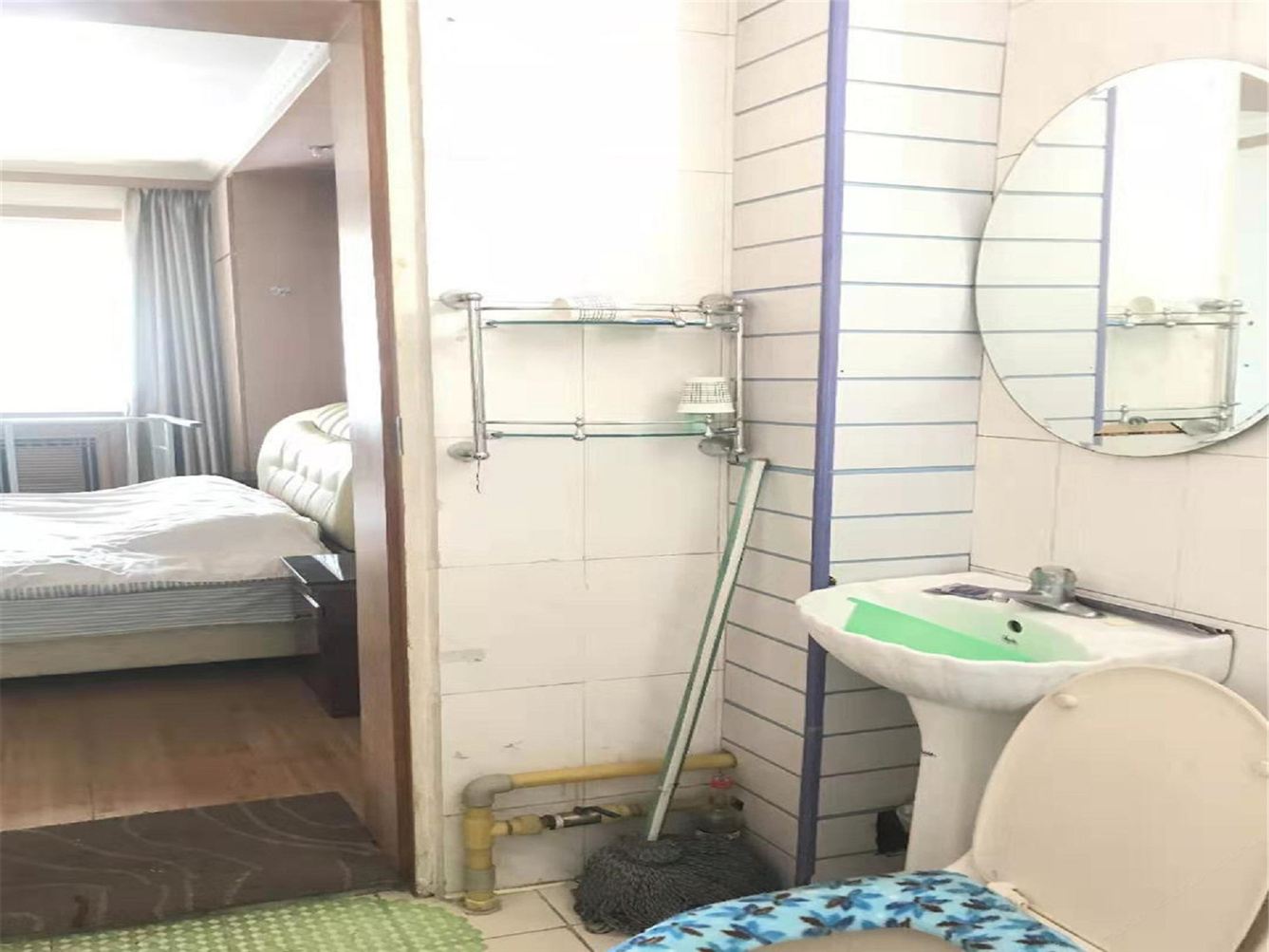 四室一厅套房