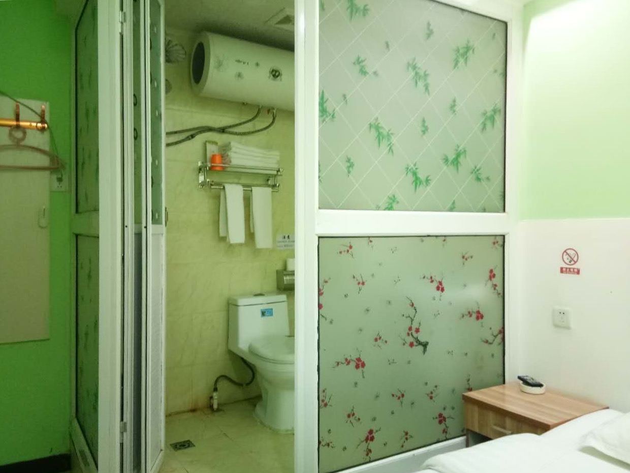 小窗特惠大床房
