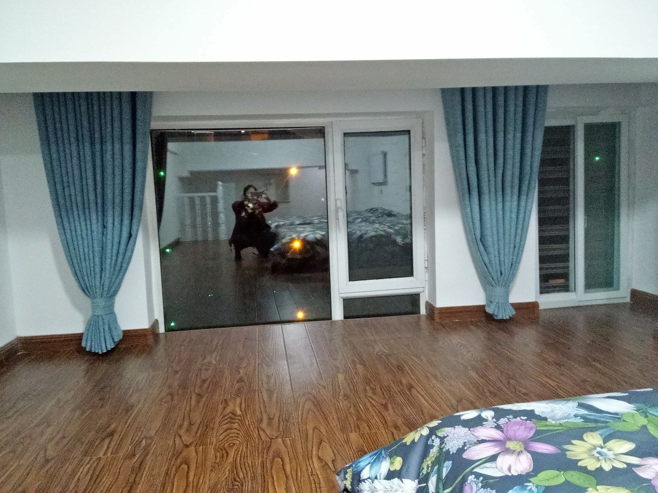 精致loft二室二床房