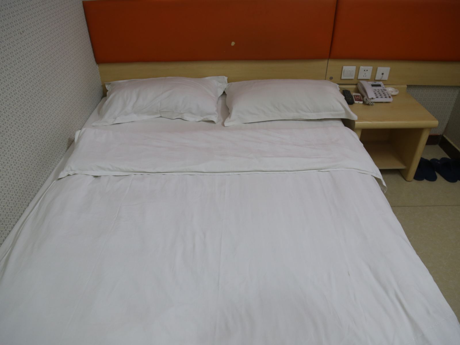 经济大床房
