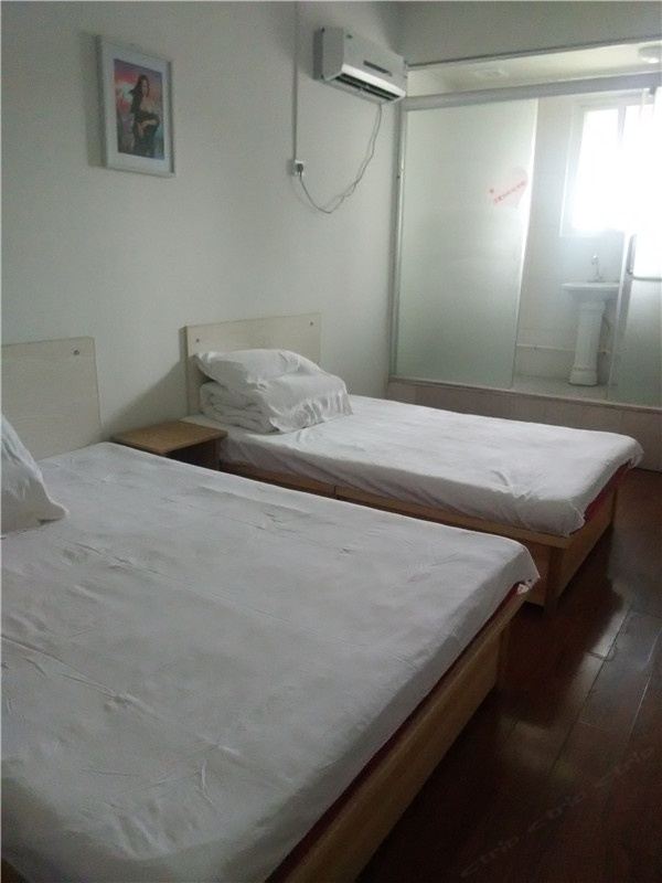 标准双床间