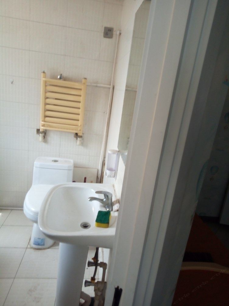 舒适二室二厅套房
