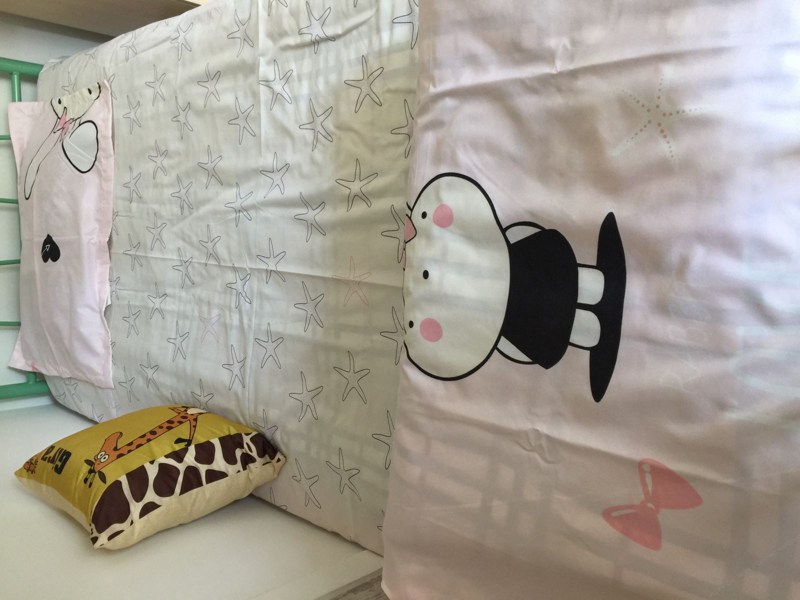 女生床位房