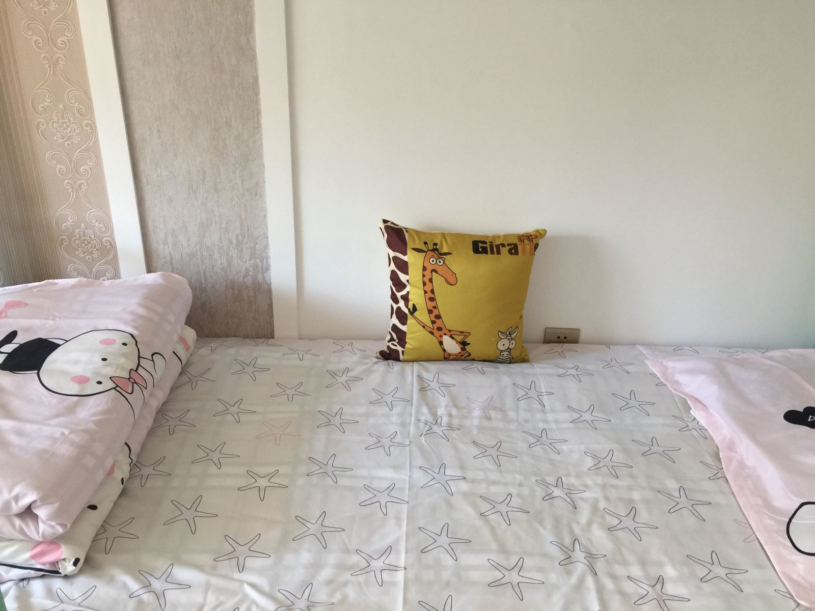 女生床位房