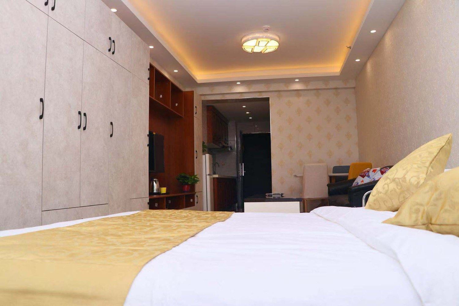 奢华商务大床房