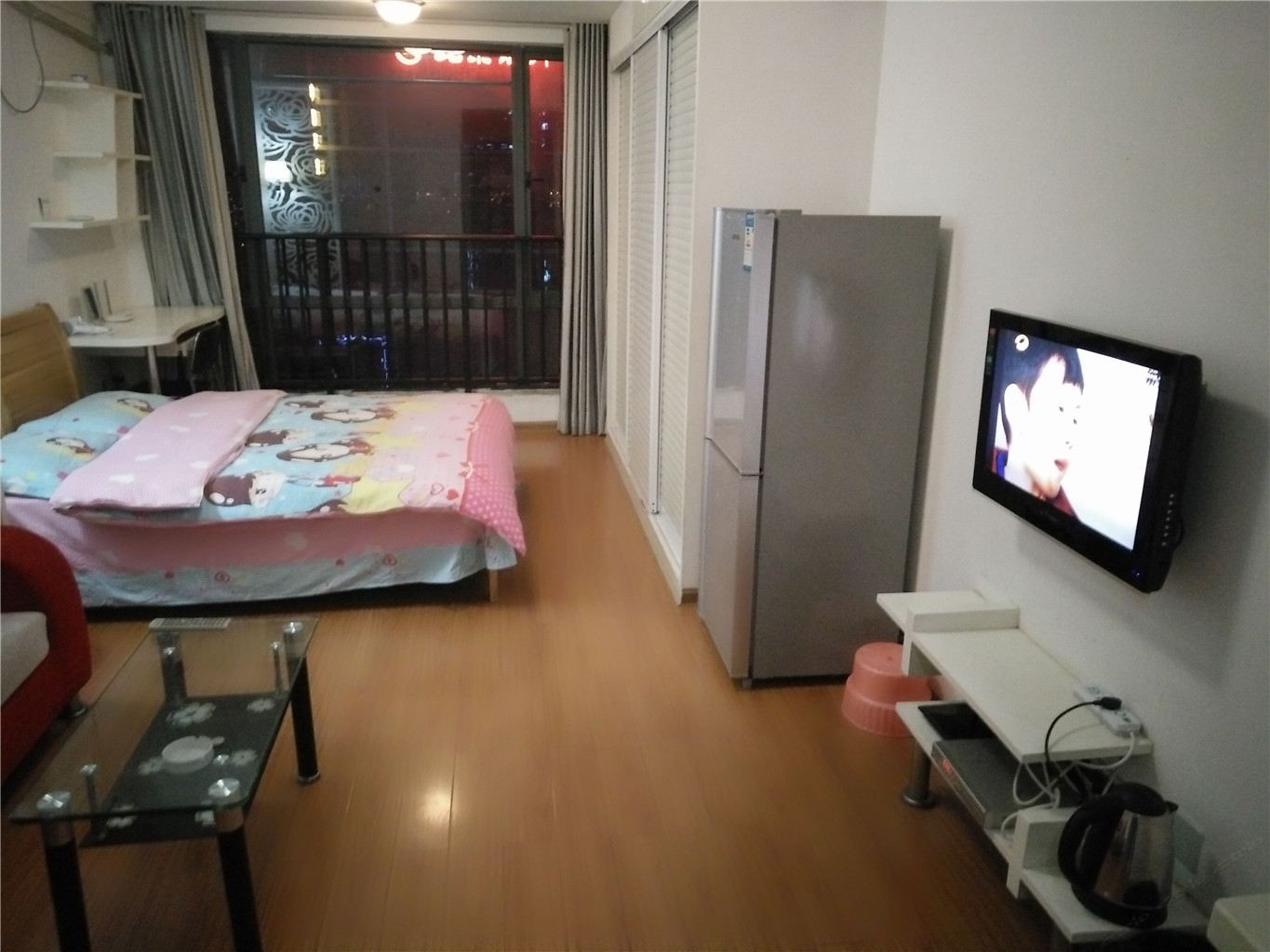 豪华大床房