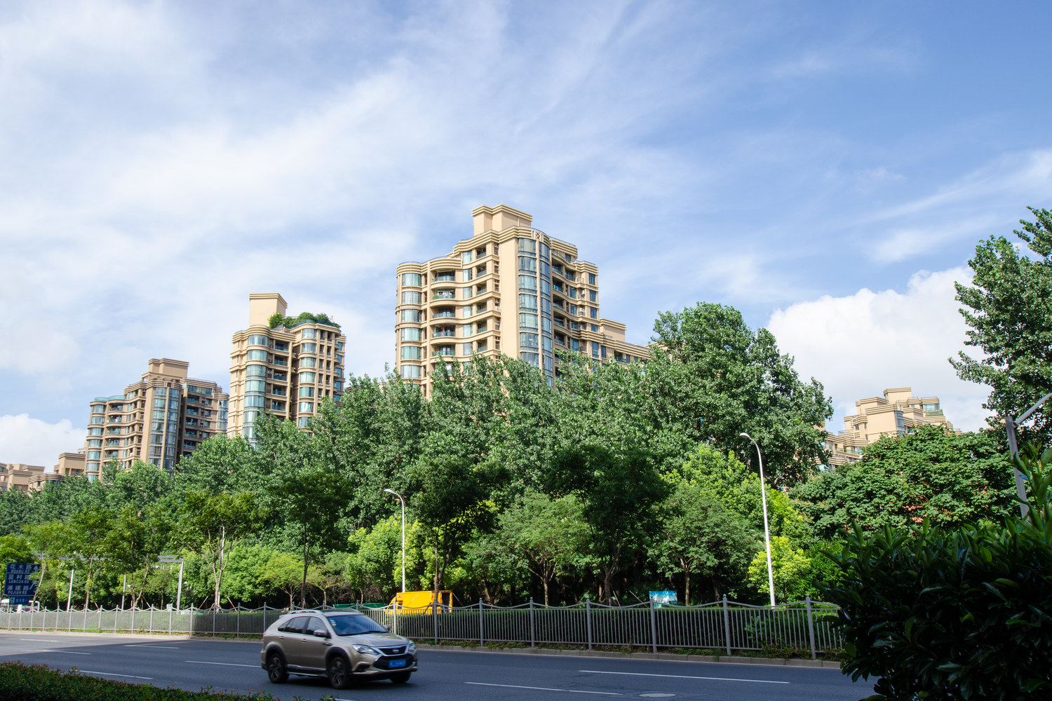 魔都行者驿站(上海杨高南路店)
