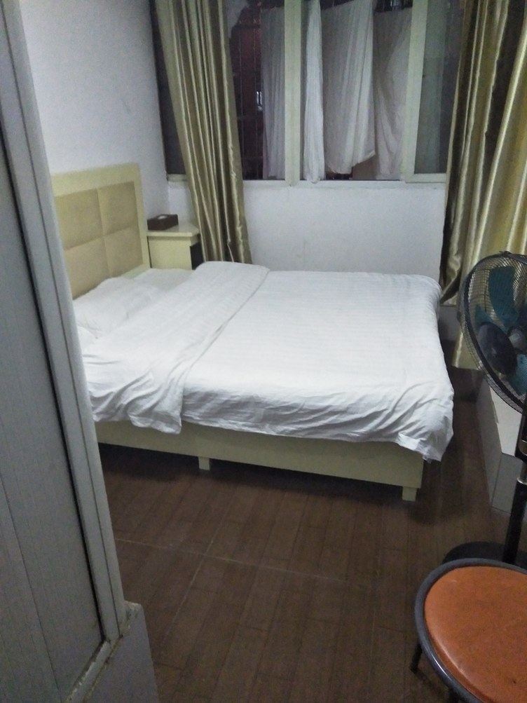 家庭一室大床房