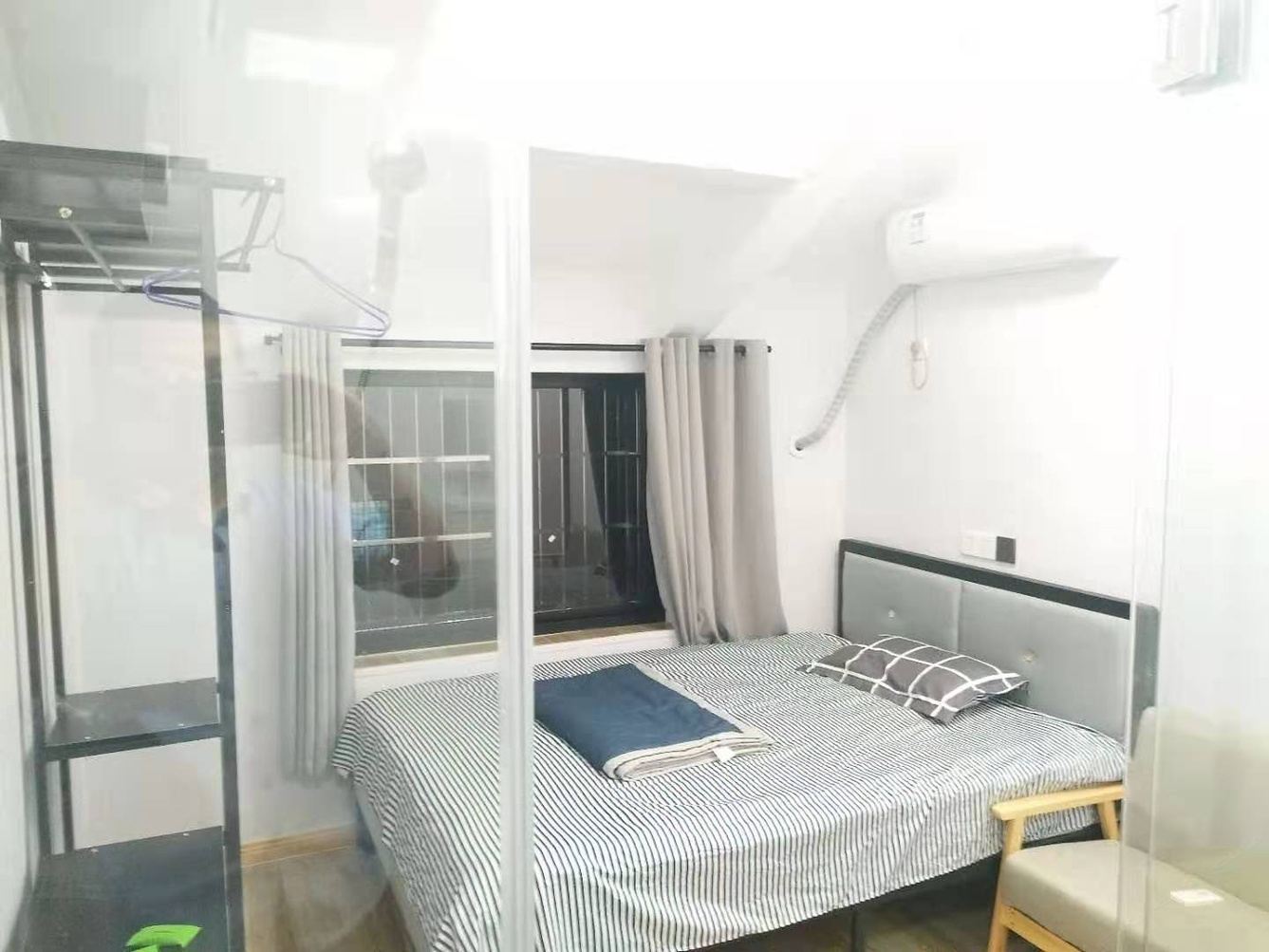 简约一室大床房