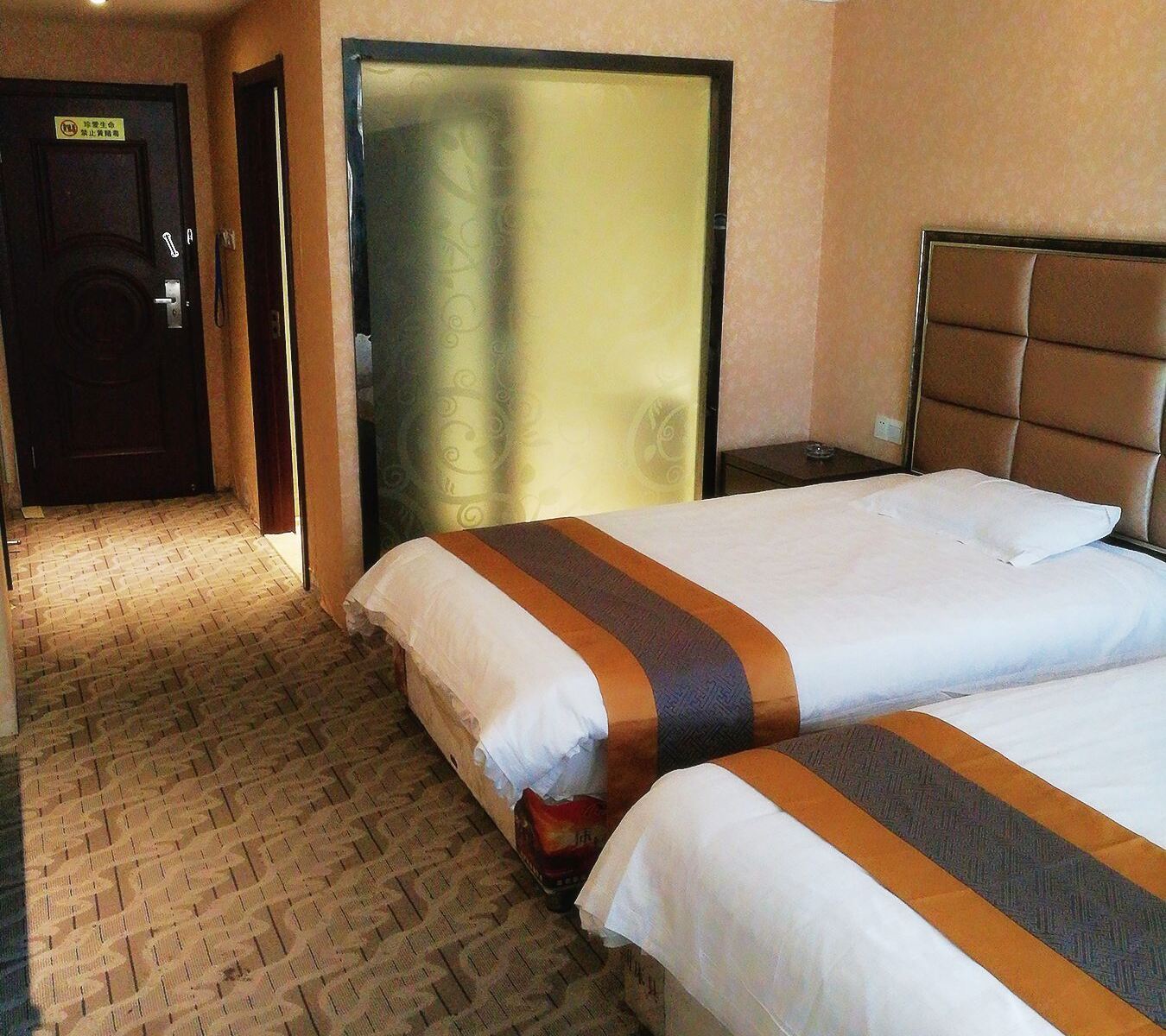 高级双床间