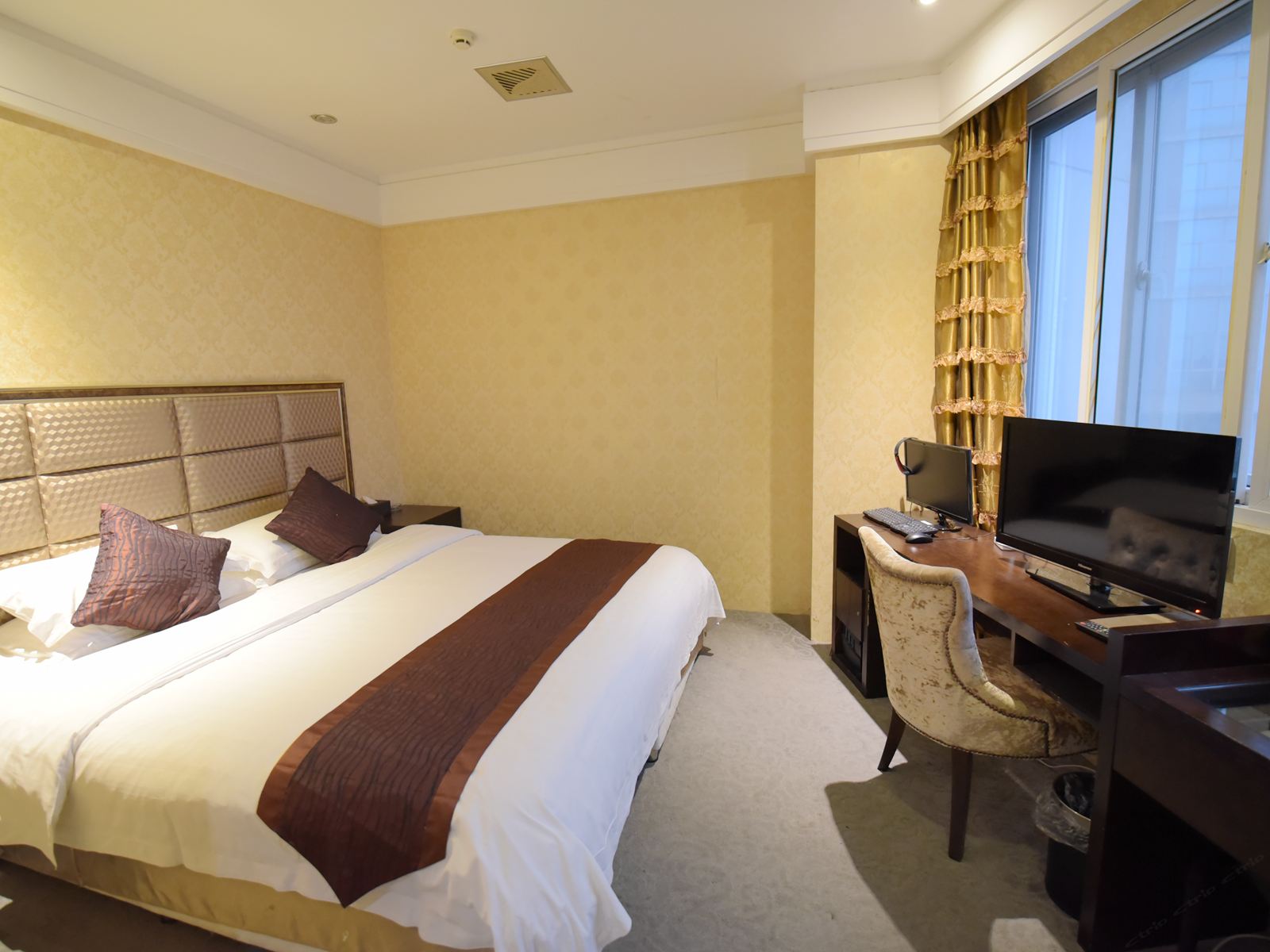 特价单间(无窗)