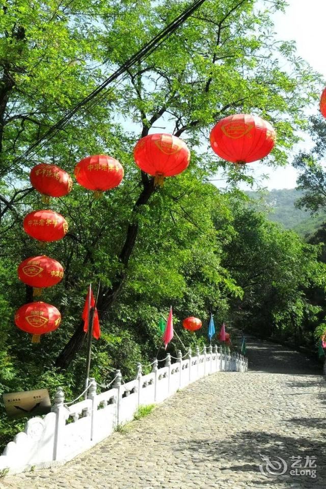 天津蓟县九龙山国家森林公园度假村