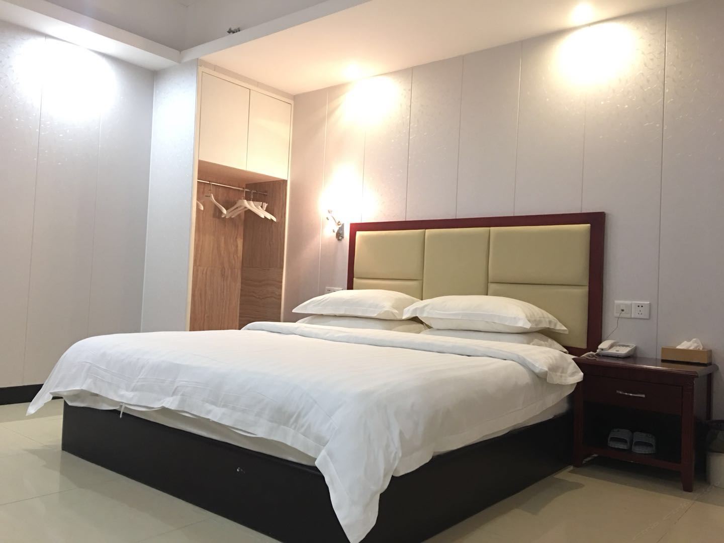 豪华大床房