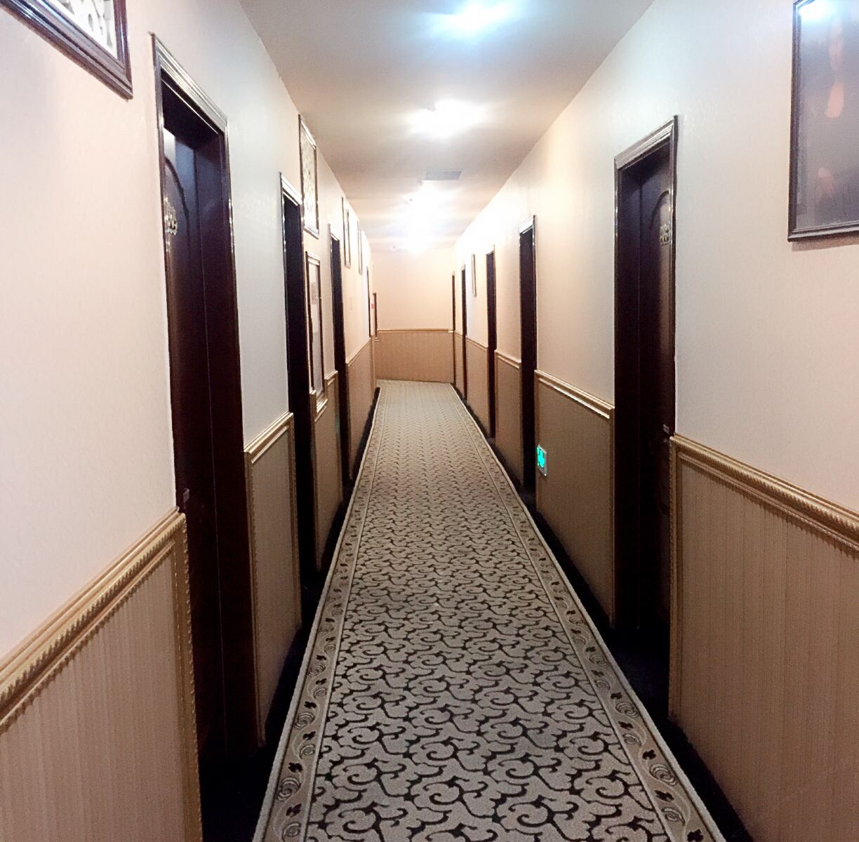 重庆龙嘉商务酒店
