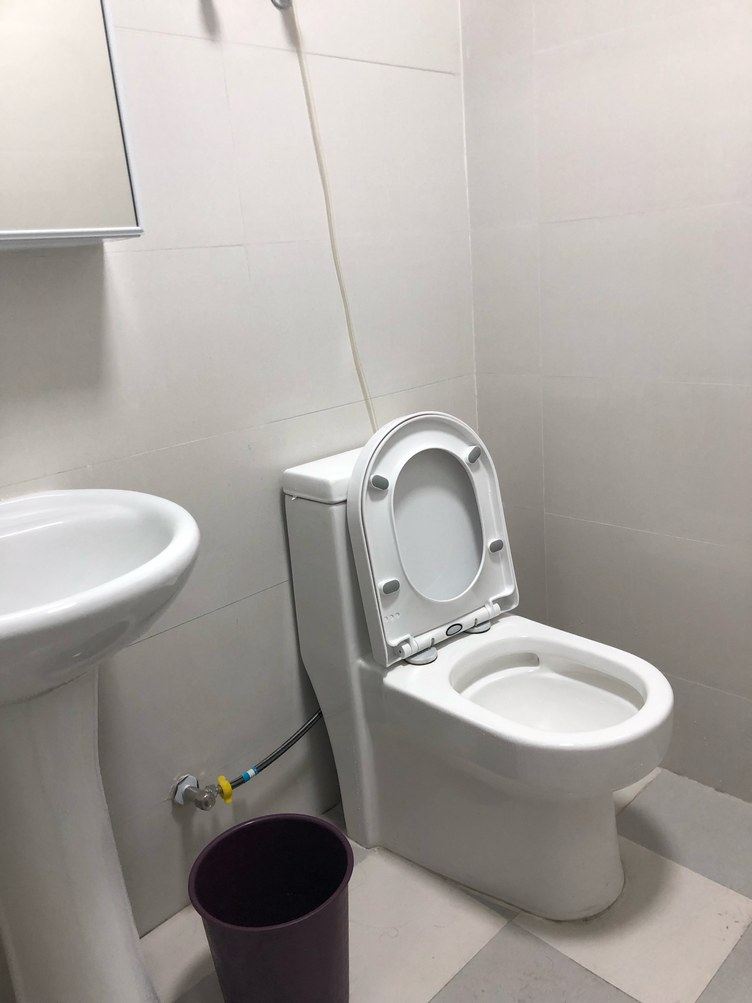 现代简约一室大床房