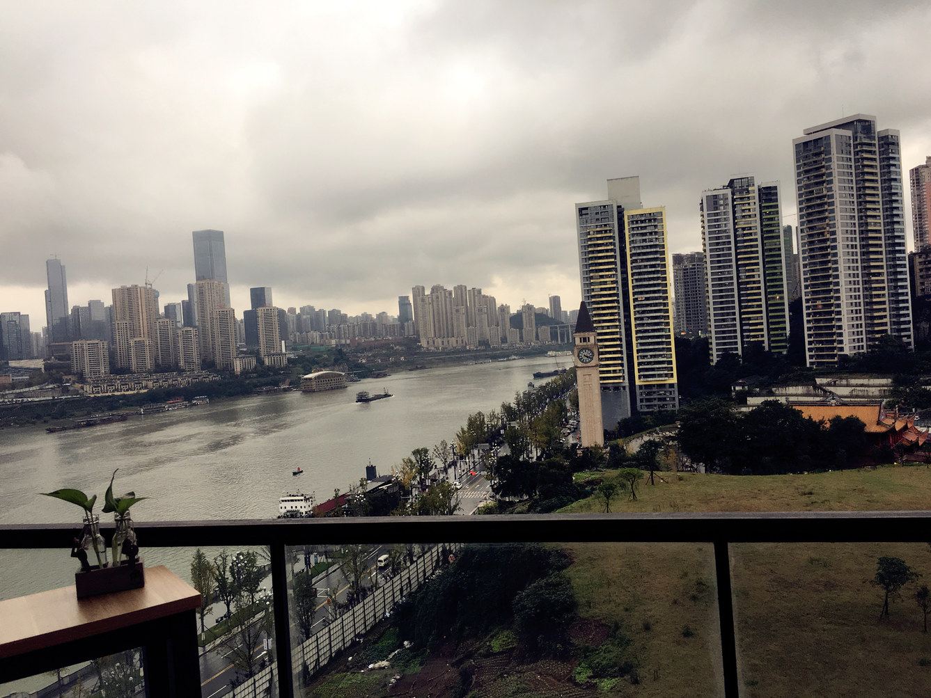 重庆解放碑朝天门公寓