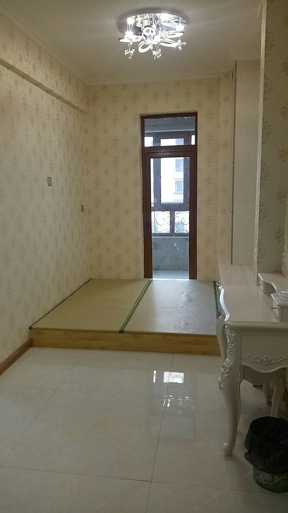 哈尔滨会痛的石头公寓(2号店)