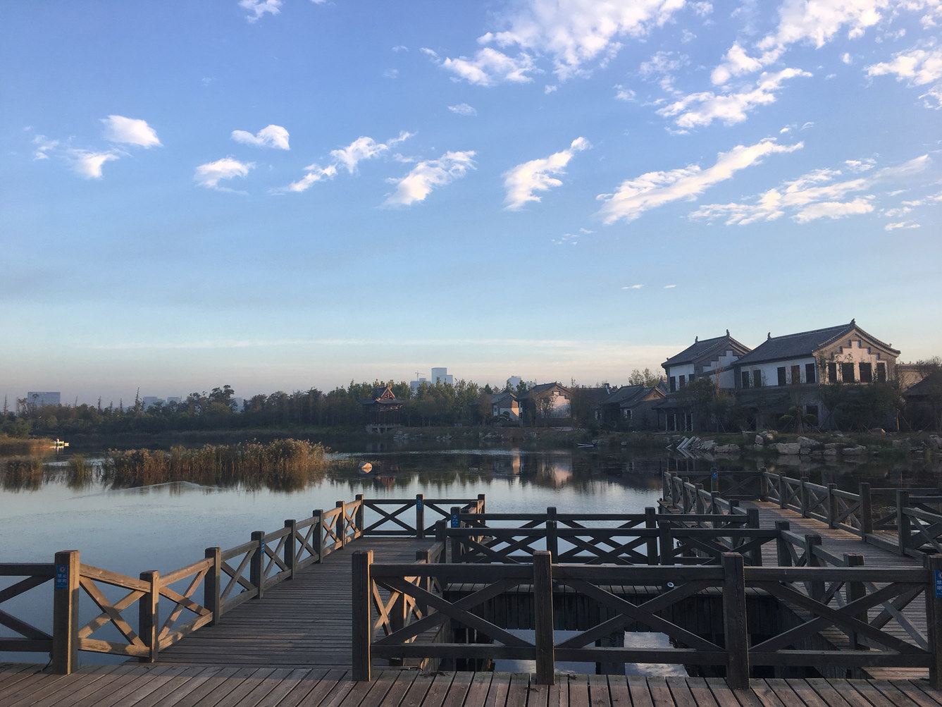 青岛海景之旅普通公寓(银沙滩路店)