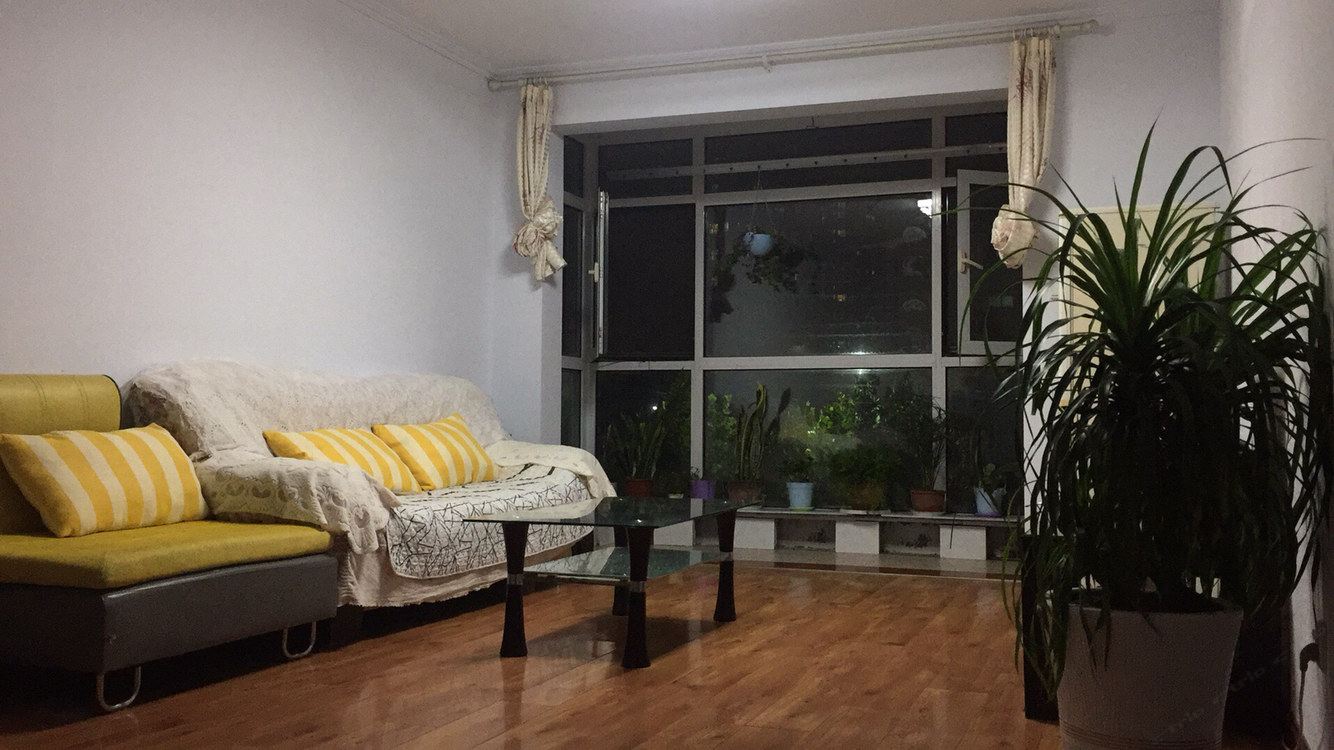 青岛海云天翡翠居普通公寓(珠江路店)