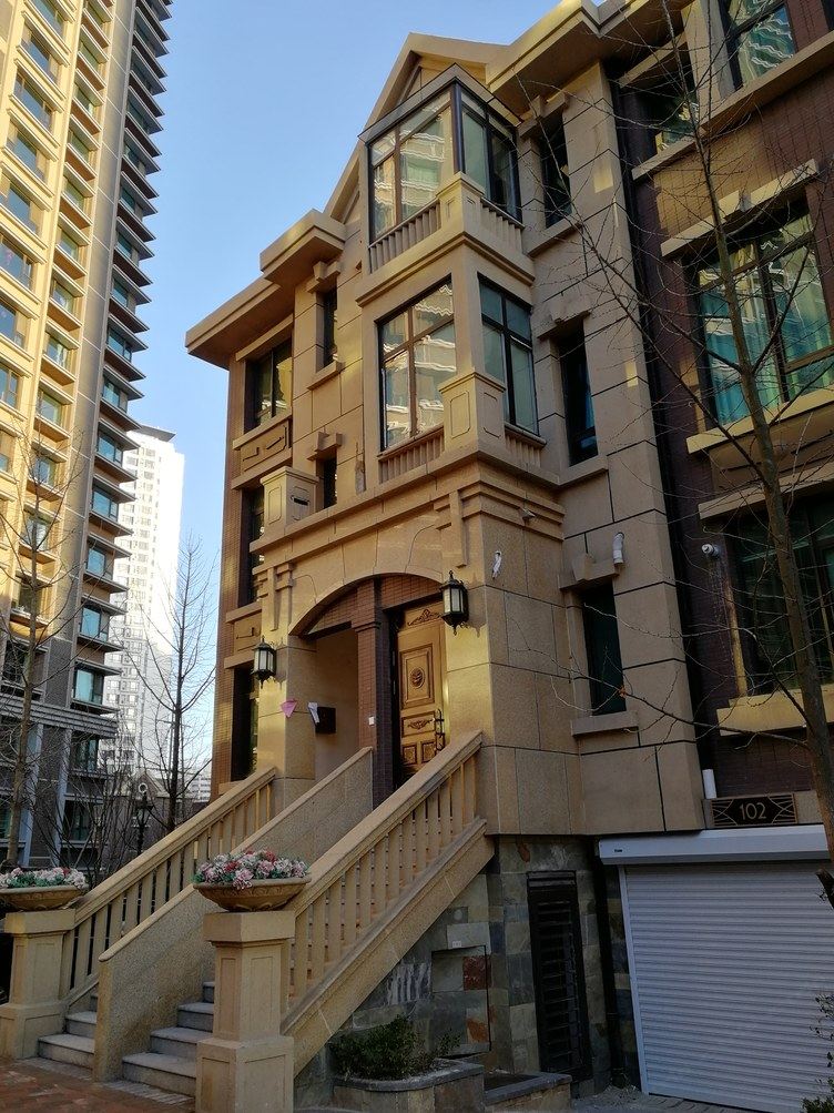 熹知空间民宿(青岛市场二路店)