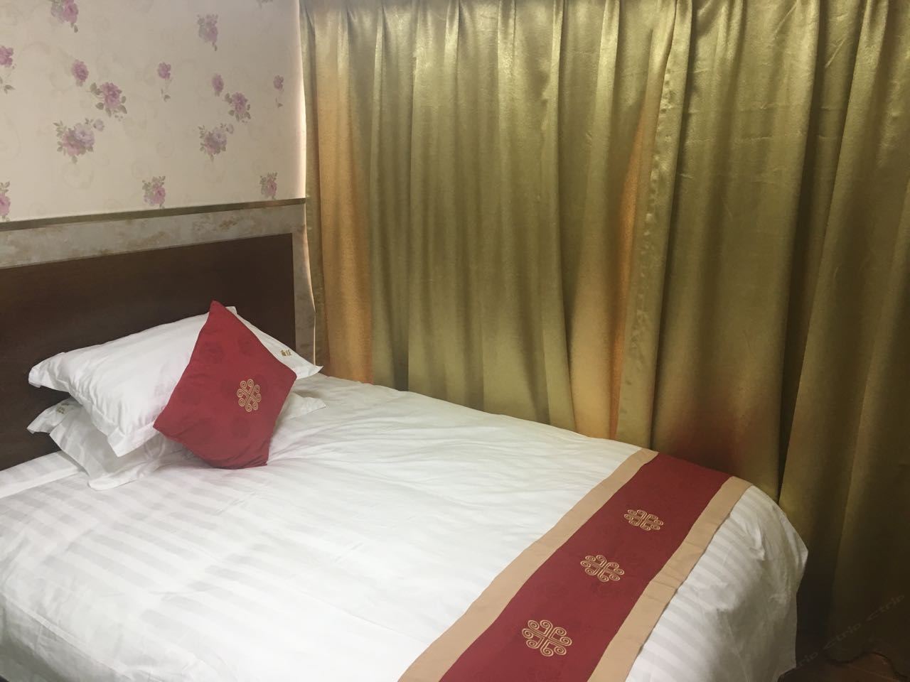 标准大床房