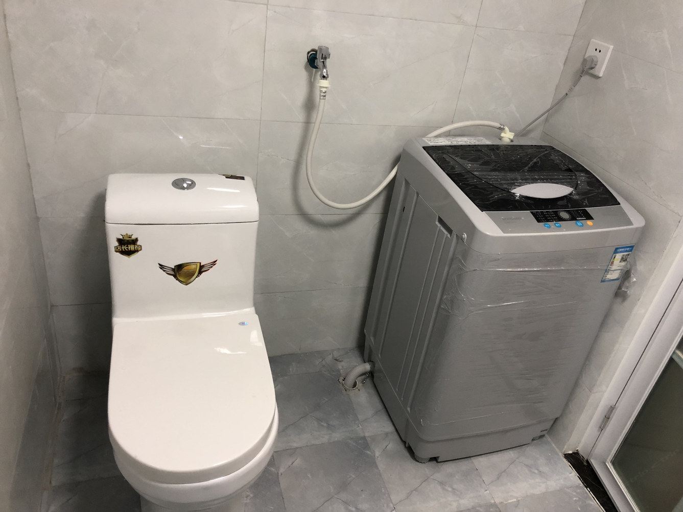 精致精装一室大床房