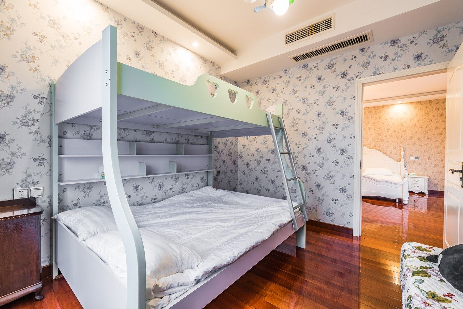 山景四室五厅套房