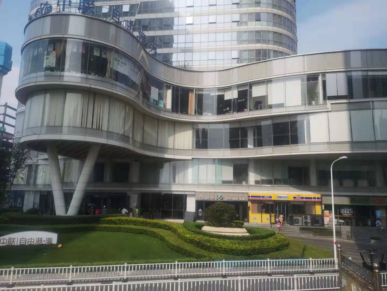 青岛邮轮母港临海小驻公寓