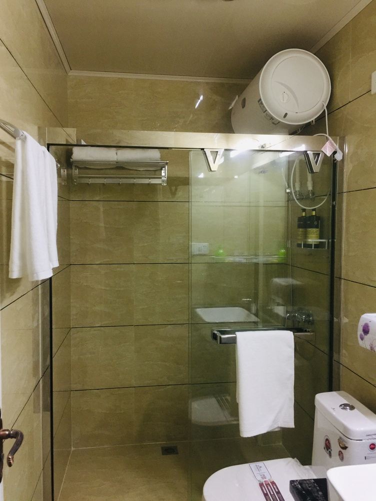 舒适简约一室大床房