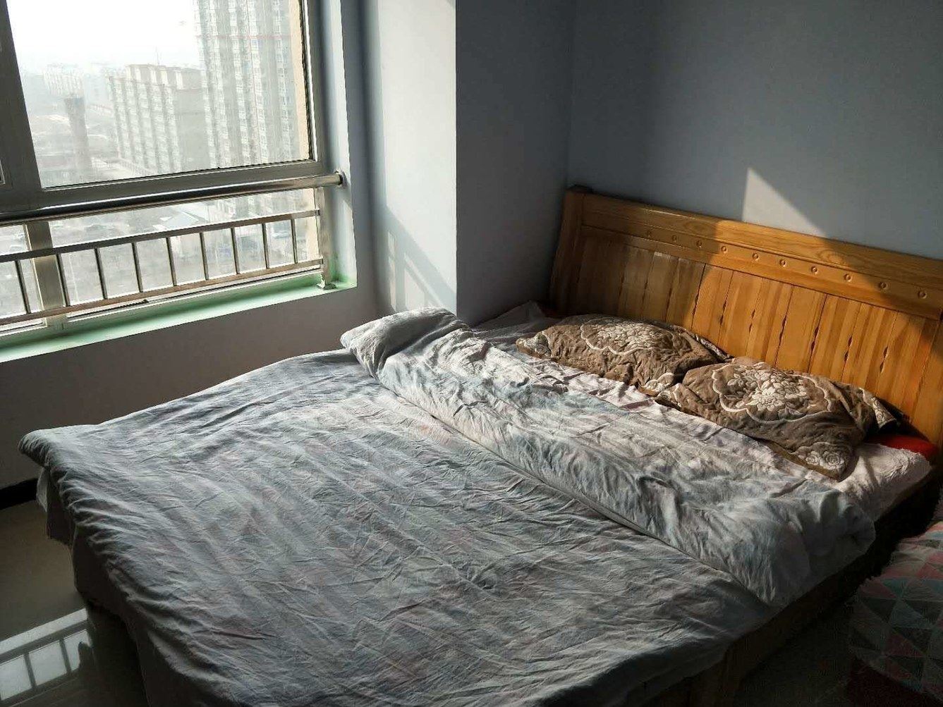 精装一室大床房