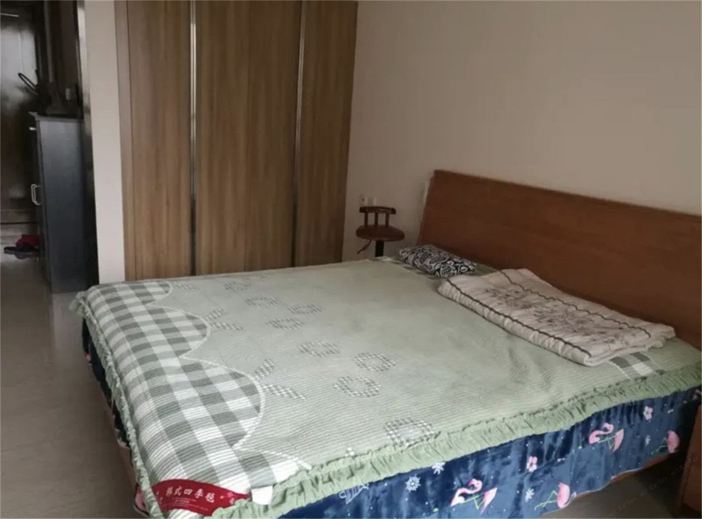 简约大床房(公共卫浴)