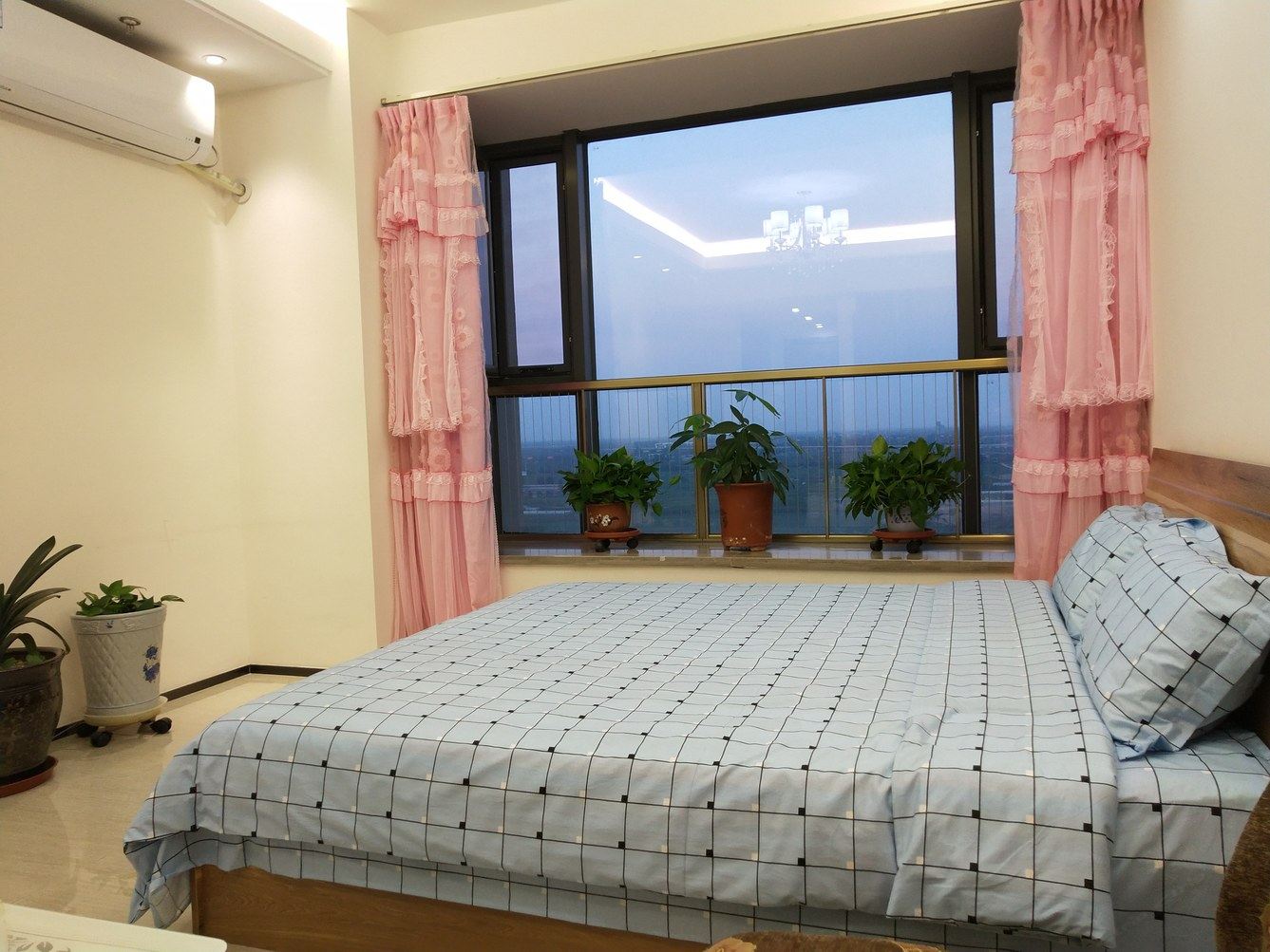 一室大床房