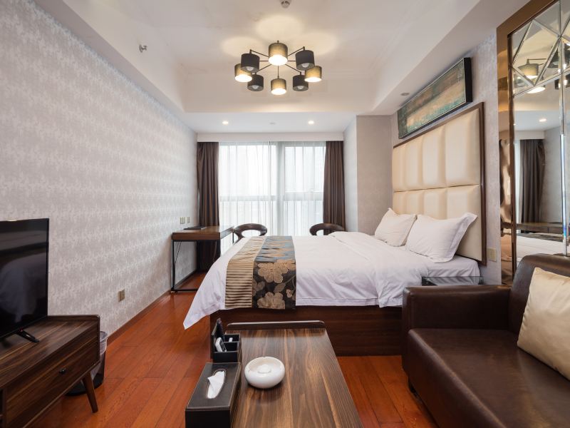 hotelPic