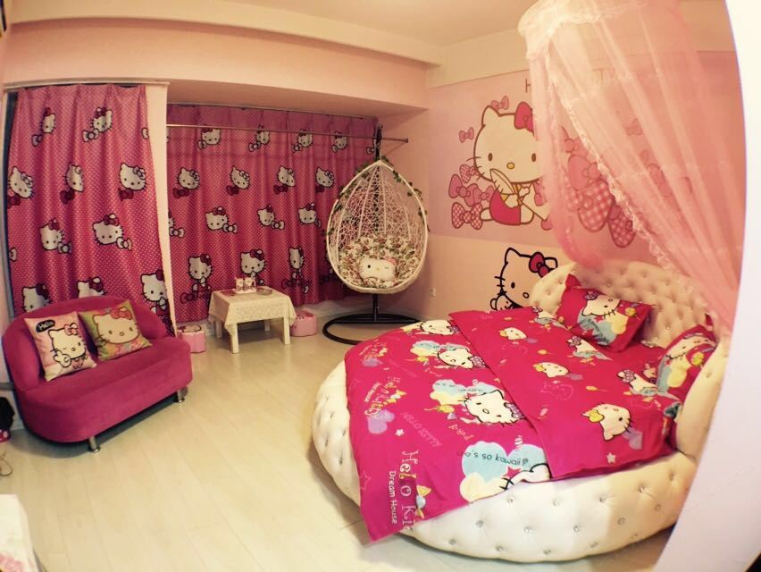 Hello kitty主题圆床房
