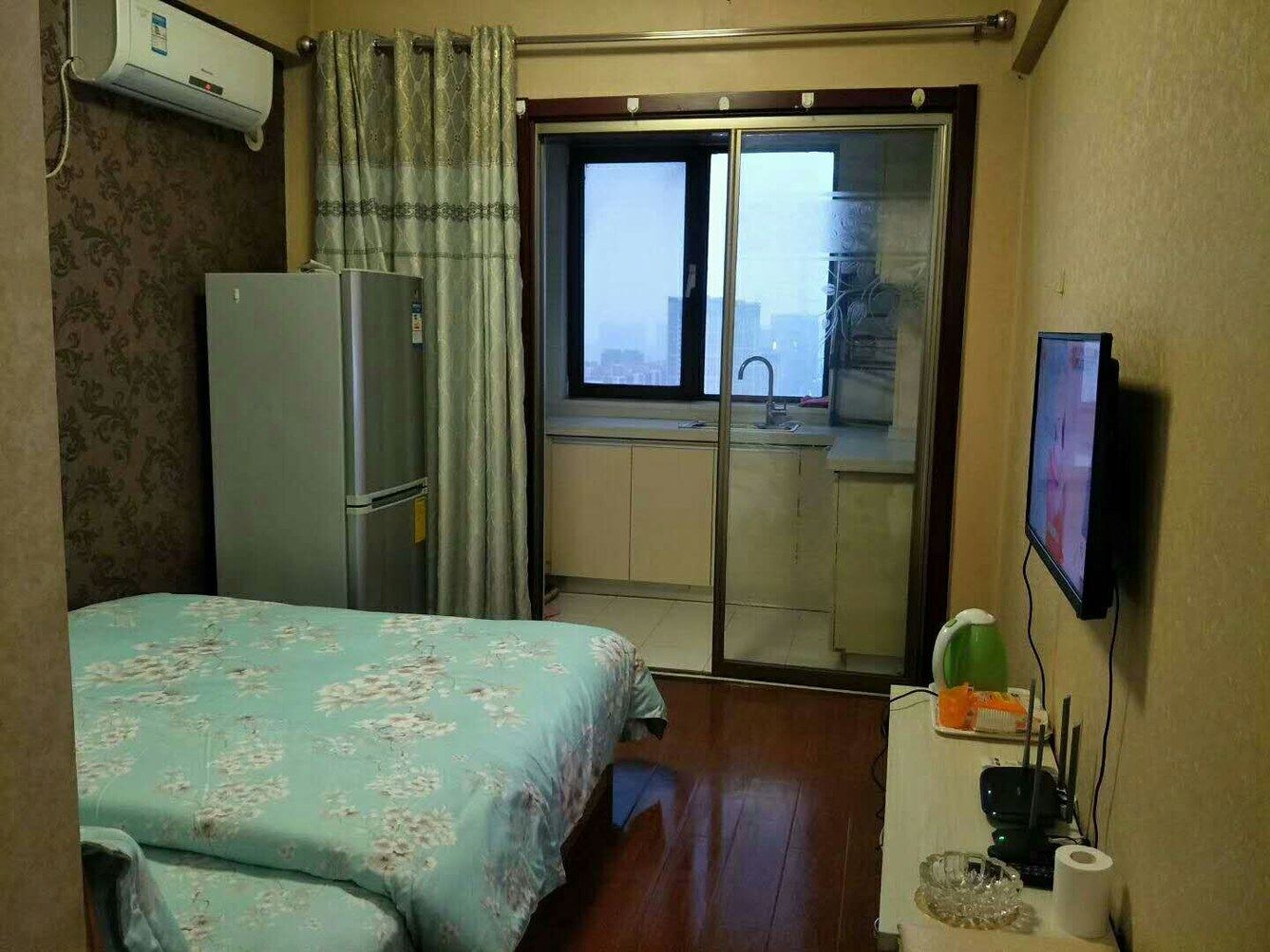 一室大床房