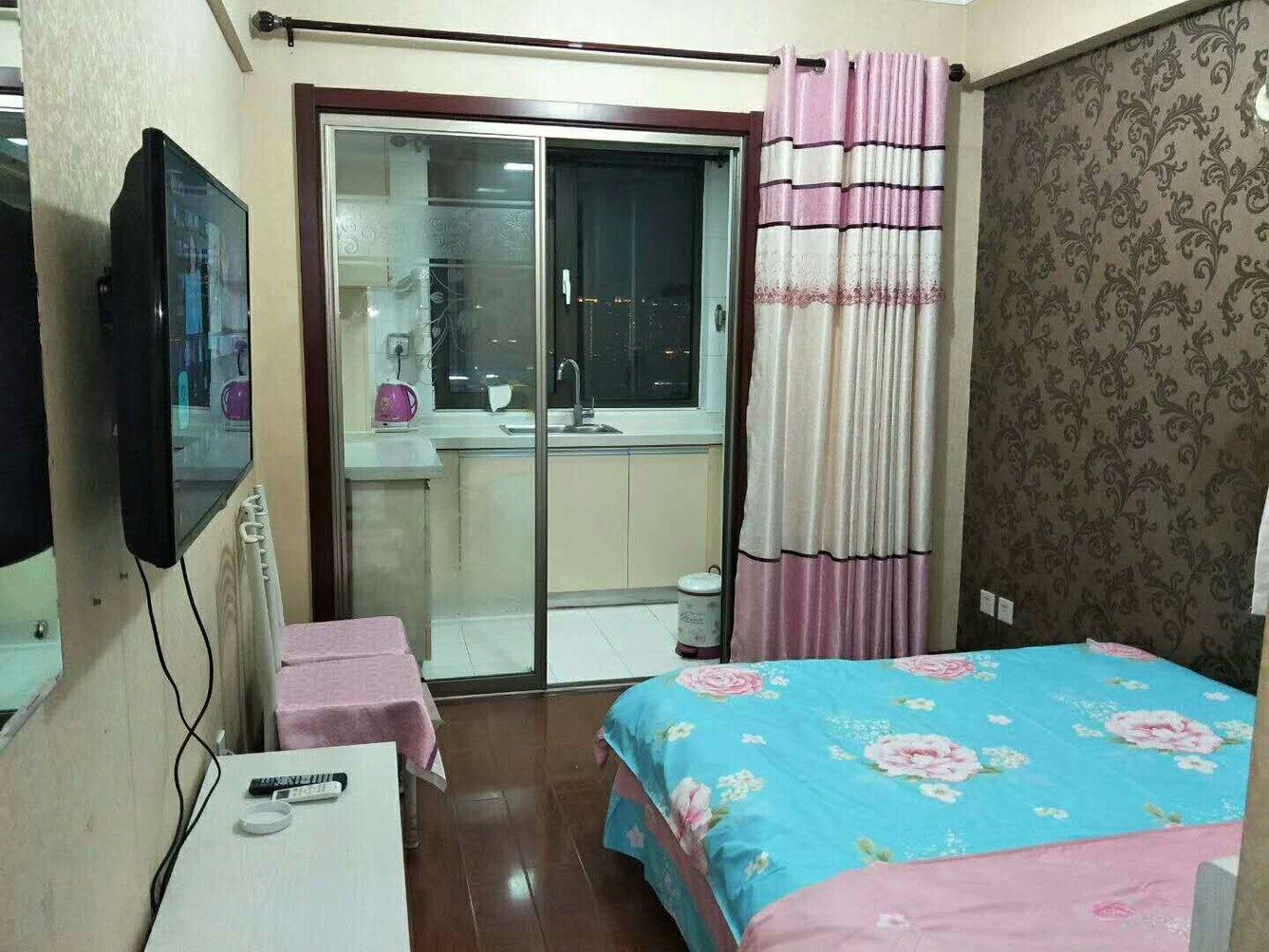 一室大床房