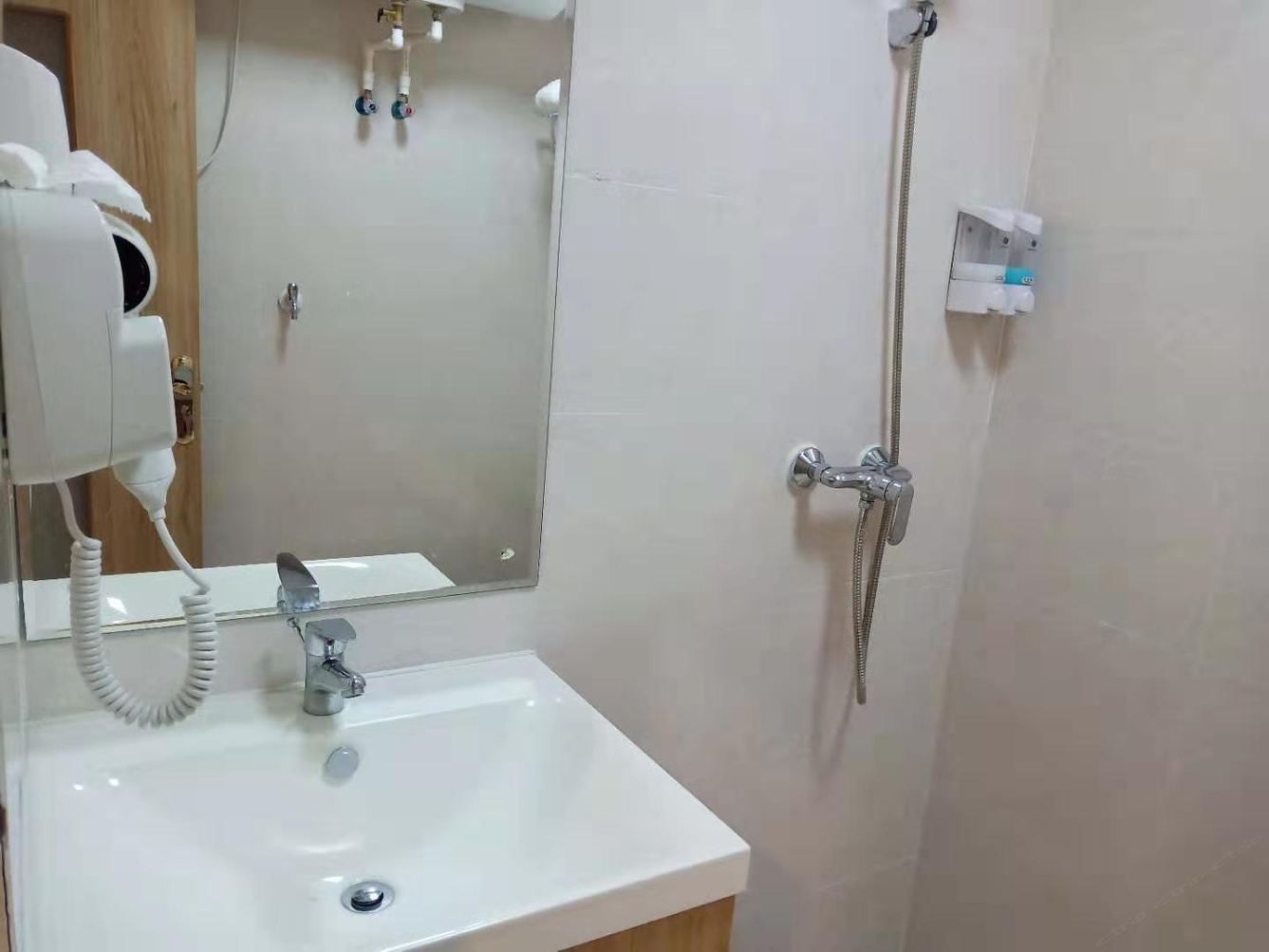 爱琴海一室大床房