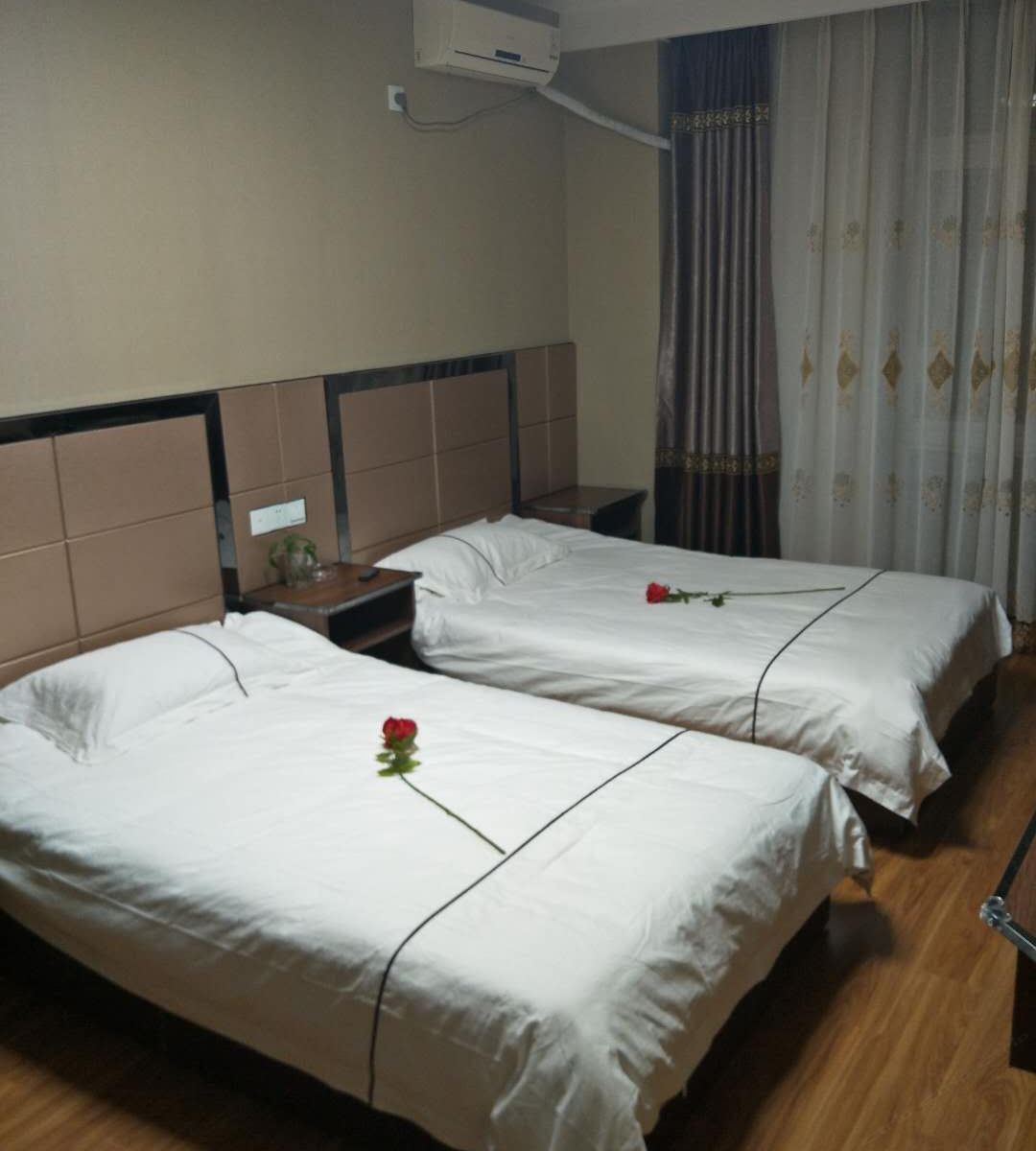 标准双床房