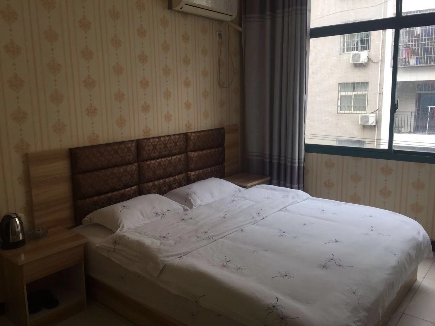 豪华大床房