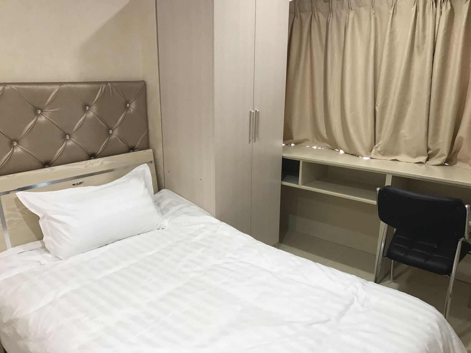 双床房