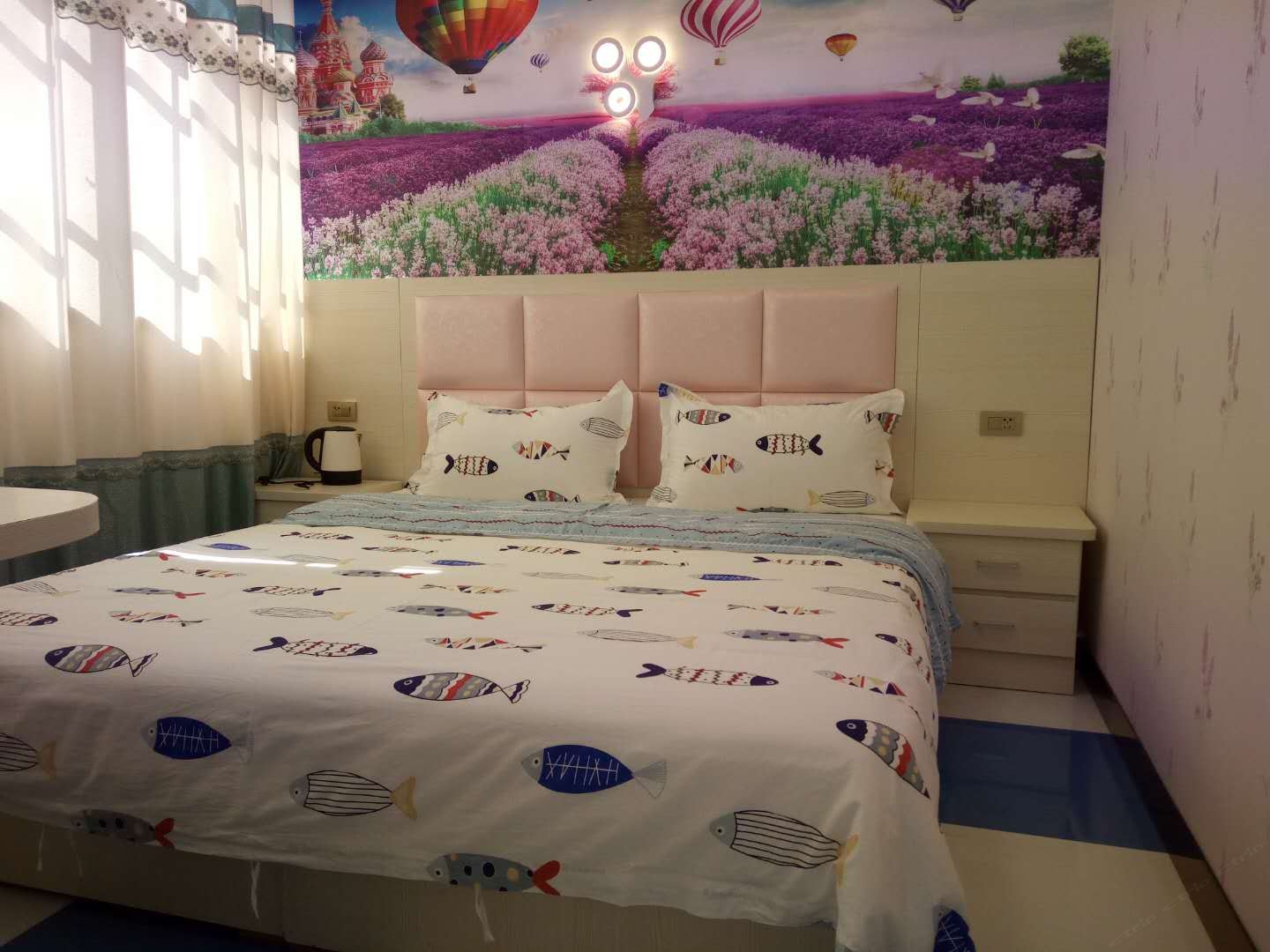花园浪漫主题房