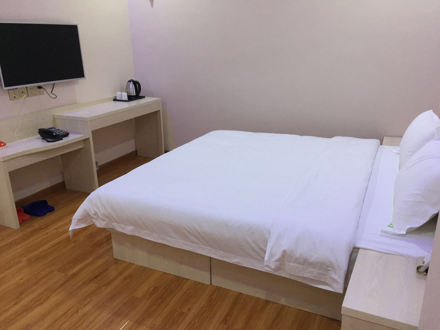 舒适大床房