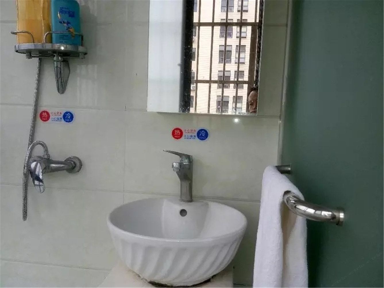 温馨阳台双床房