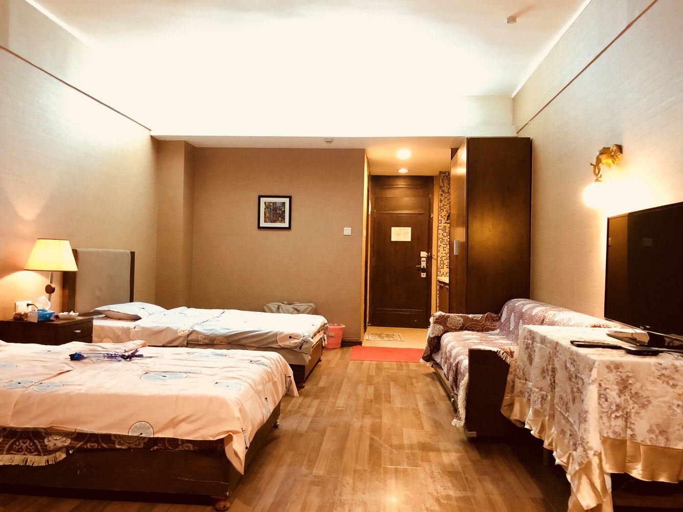 精致简约双床房