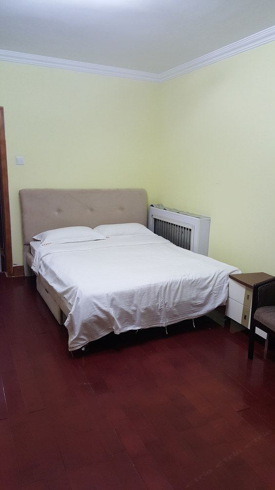 精装一室大床房