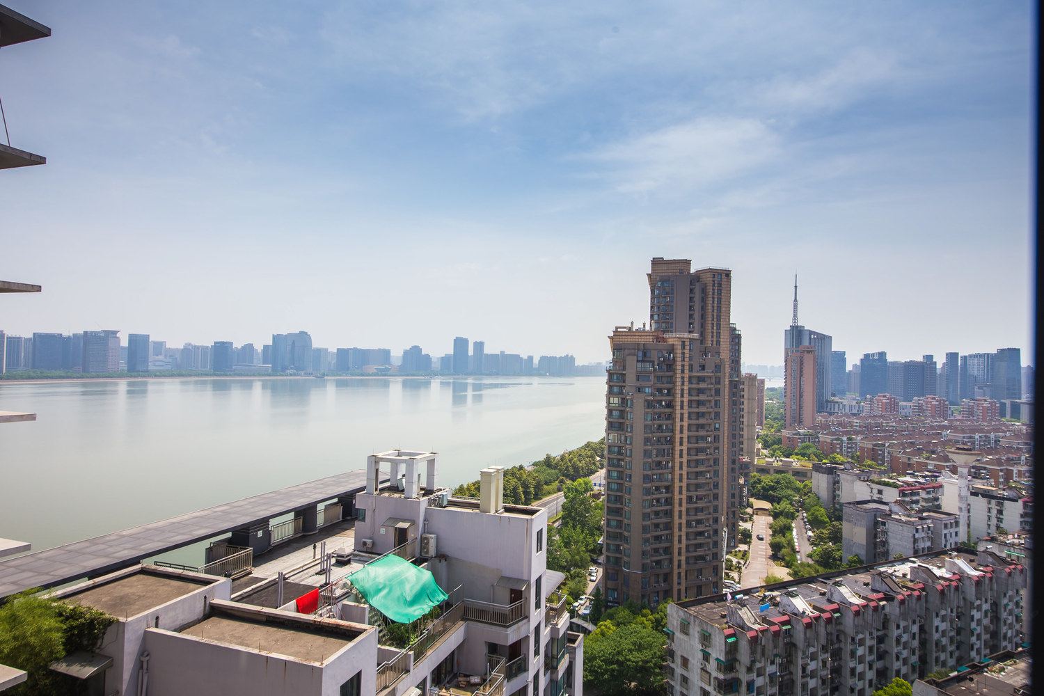 杭州天街旁金沙湖地铁边格调公寓(之江路分店)