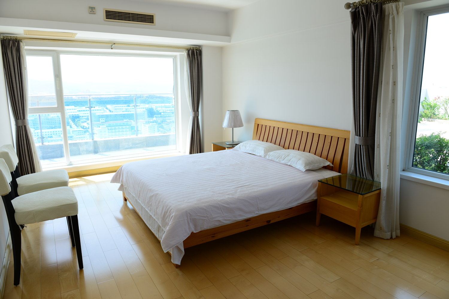 观海二室一厅套房