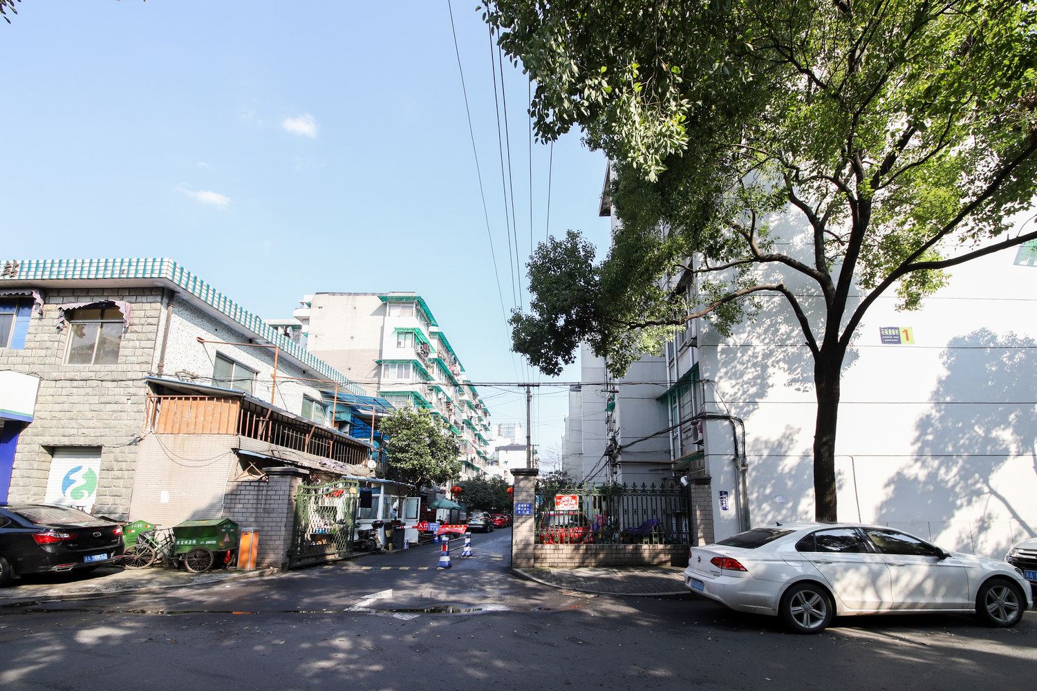 杭州皮皮姐姐公寓(艮园小区路分店)