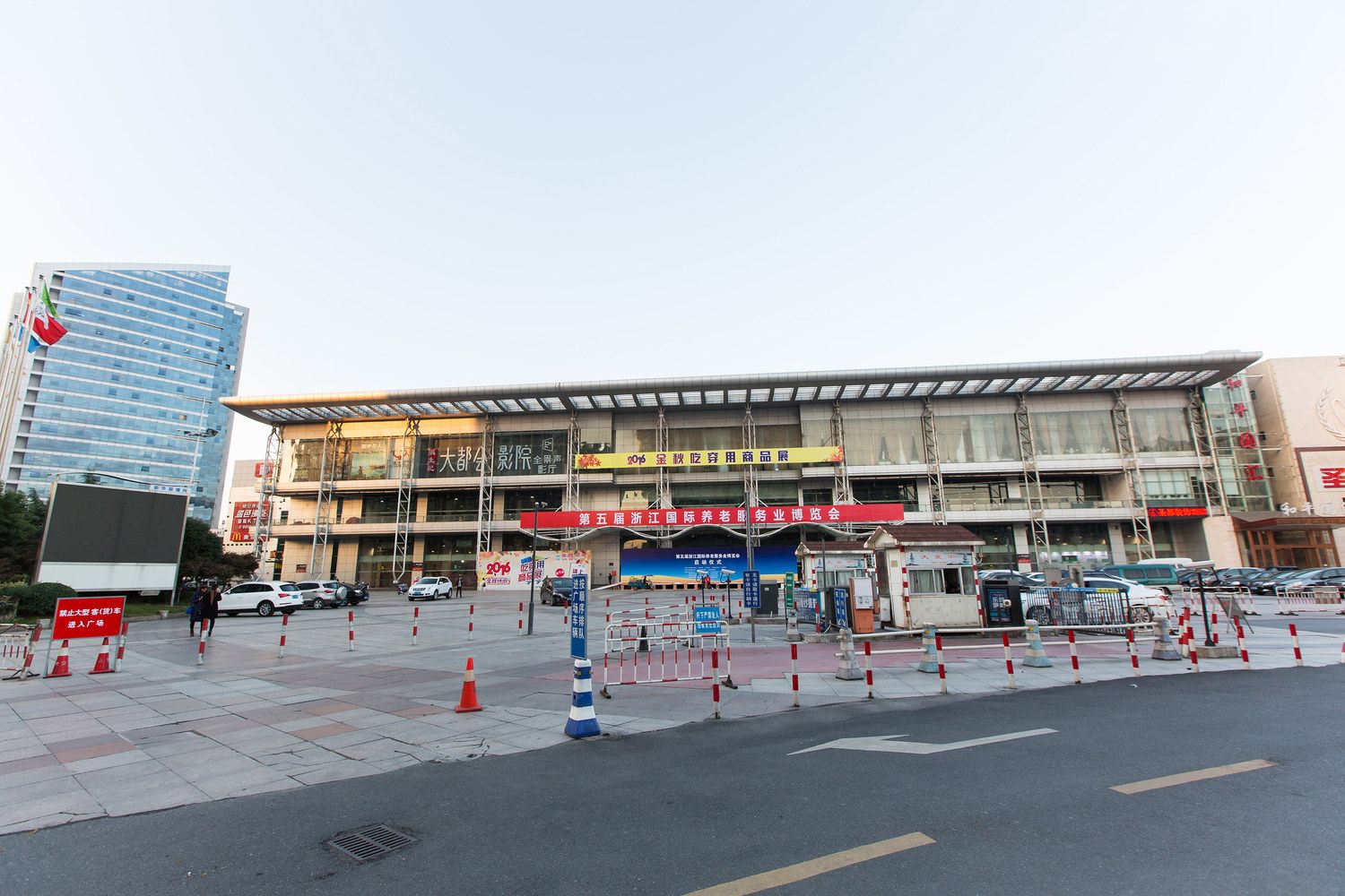 杭州cherisLinda特色民宿(和汇路分店)